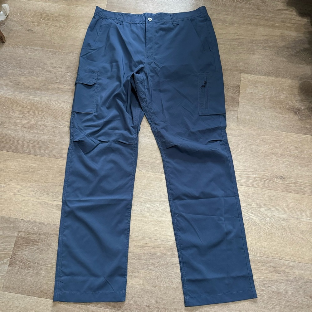 Columbia Blue Lightweight Omni Shade Pants
